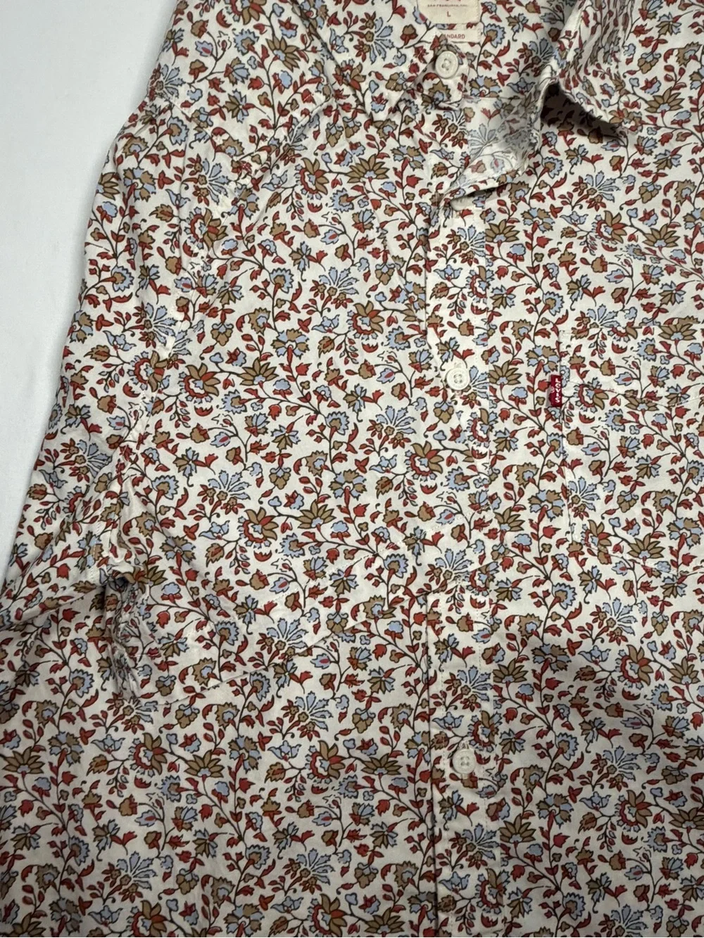 Levi's Men L SS Floral Button-Down Shirt - White with Brown & Red Print